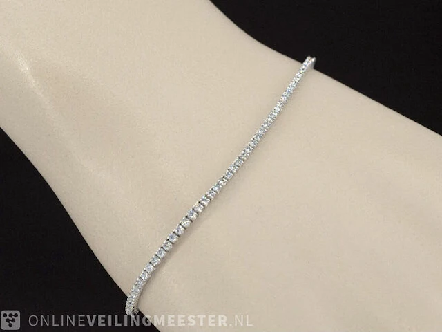 Witgouden armband met briljant geslepen diamanten 1.08 carat - afbeelding 2 van  9