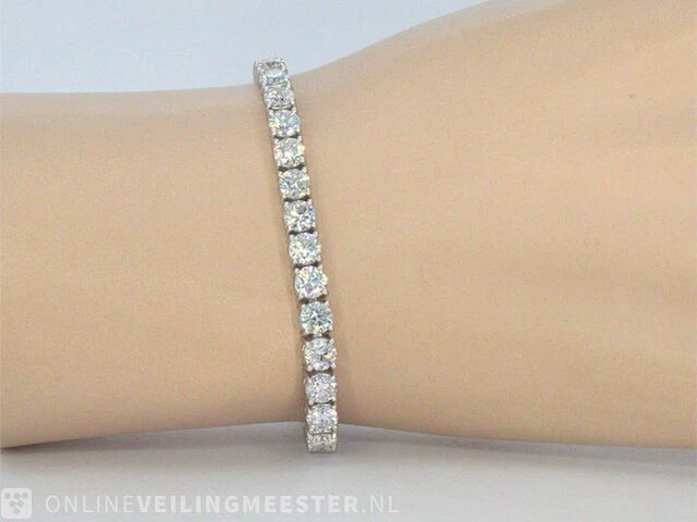 Witgouden armband met briljant geslepen diamanten 12.02 carat - afbeelding 3 van  10