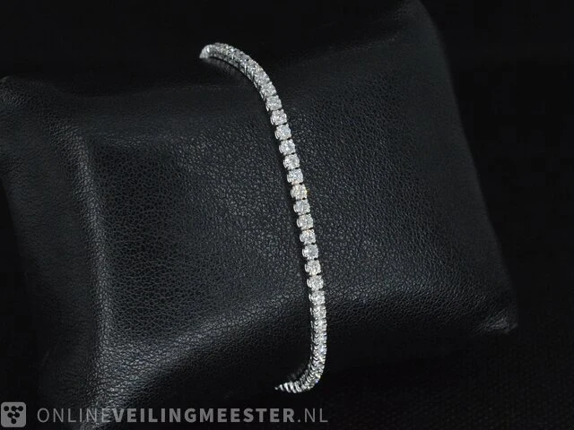 Witgouden armband met briljant geslepen diamanten 3.10 carat - afbeelding 3 van  7