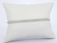 Witgouden armband met briljant geslepen diamanten en een onzichtbare sluiting - afbeelding 4 van  9