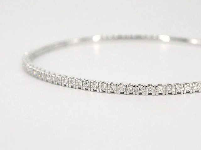 Witgouden armband met diamanten - afbeelding 11 van  11