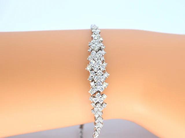 Witgouden armband met natuurlijke diamanten 2.20 carat - afbeelding 2 van  8