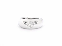 Witgouden brede ring met een grote diamant - afbeelding 4 van  8