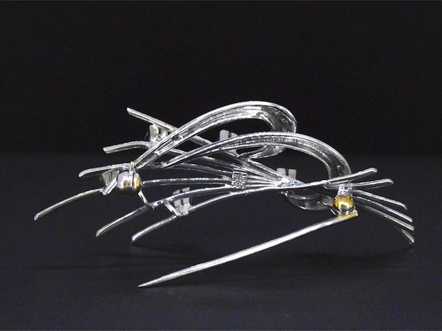 Witgouden broche met diamanten - afbeelding 3 van  8