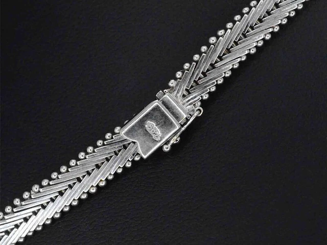 Witgouden collier met diamanten - afbeelding 6 van  8