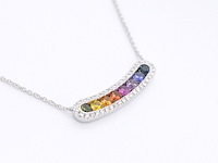 Witgouden collier met multi colour saffieren en diamanten in een rij gezet - afbeelding 5 van  6