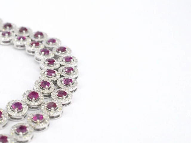 Witgouden collier volledig met witte diamanten en robijnen 15.00 carat - afbeelding 7 van  11