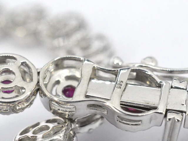 Witgouden collier volledig met witte diamanten en robijnen 15.00 carat - afbeelding 9 van  11