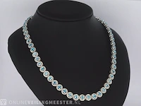 Witgouden collier volledig met witte diamanten en topazen 17.00 carat - afbeelding 2 van  8