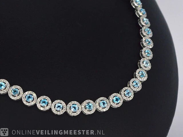 Witgouden collier volledig met witte diamanten en topazen 17.00 carat - afbeelding 4 van  8