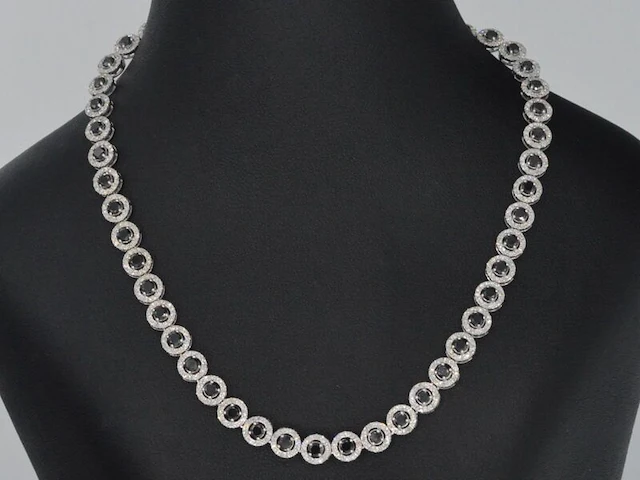 Witgouden collier volledig met witte en zwarte diamanten 14.00 carat - afbeelding 1 van  9