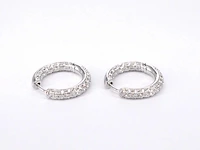 Witgouden creolen met briljant geslepen diamanten - afbeelding 5 van  10