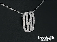 Witgouden design hanger met briljanten diamanten - afbeelding 4 van  7