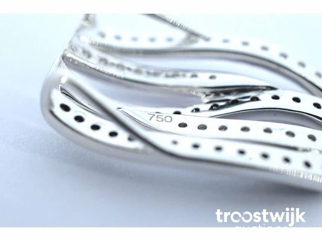 Witgouden design hanger met briljanten diamanten - afbeelding 7 van  7