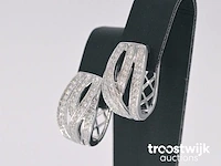 Witgouden design oorbellen met briljanten diamanten - afbeelding 4 van  8