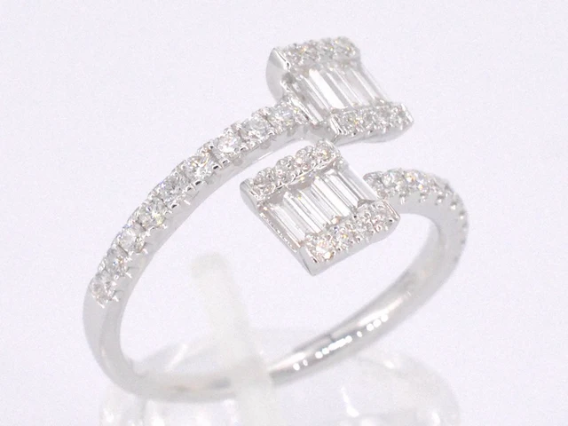 Witgouden design ring met briljant en baguette - afbeelding 7 van  11