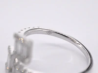 Witgouden design ring met briljant en baguette - afbeelding 11 van  11