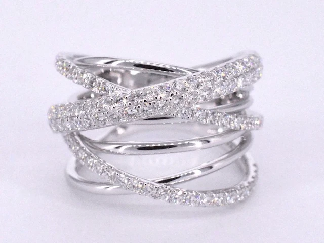 Witgouden design ring met diamanten - afbeelding 6 van  11