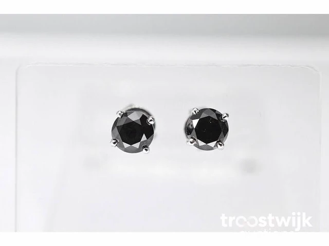 Witgouden diamanten entourage oorbellen met zwarte diamanten - afbeelding 5 van  9