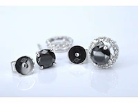 Witgouden diamanten entourage oorbellen met zwarte diamanten - afbeelding 9 van  11