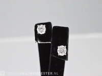 Witgouden diamanten oorbellen van 0.60 carat - afbeelding 3 van  4