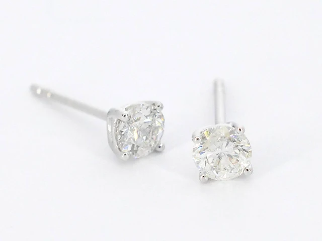Witgouden diamanten oorbellen van 1.00 carat - afbeelding 1 van  8