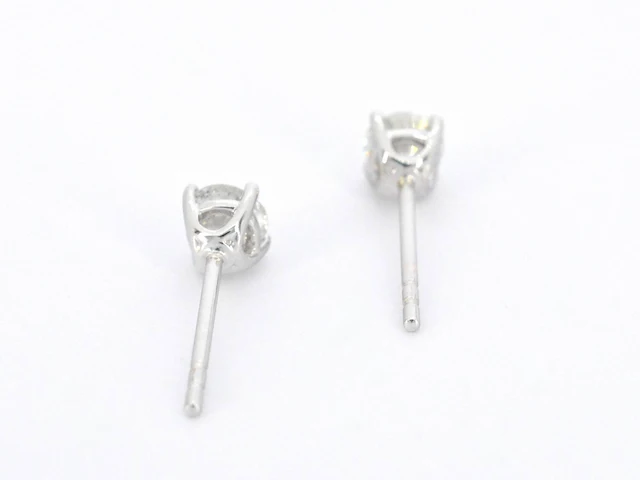 Witgouden diamanten oorbellen van 1.00 carat - afbeelding 6 van  8
