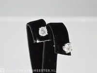 Witgouden diamanten oorbellen van 1.00 carat - afbeelding 4 van  4