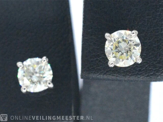 Witgouden diamanten oorbellen van 1.00 carat - afbeelding 1 van  10