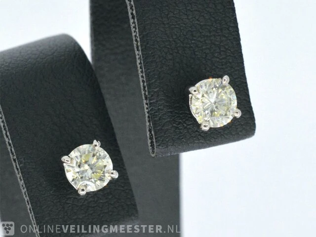 Witgouden diamanten oorbellen van 1.00 carat - afbeelding 5 van  10