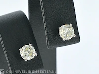 Witgouden diamanten oorbellen van 1.00 carat - afbeelding 5 van  10