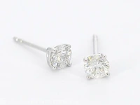 Witgouden diamanten oorbellen van 1.00 carat