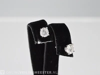 Witgouden diamanten oorbellen van 1.00 carat - afbeelding 4 van  4