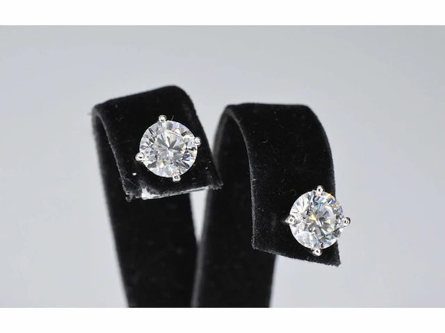 Witgouden diamanten oorbellen van 1.00 carat - afbeelding 3 van  8