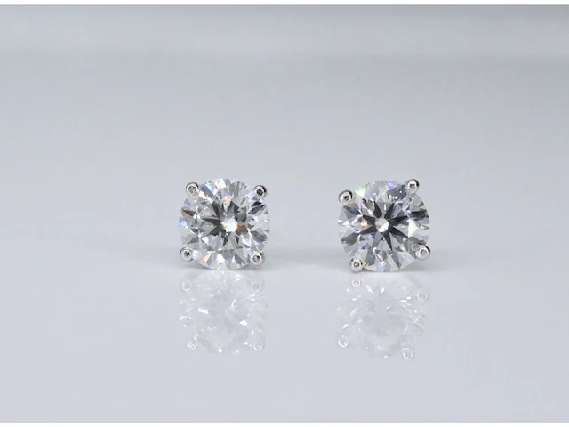 Witgouden diamanten oorbellen van 1.00 carat - afbeelding 4 van  8