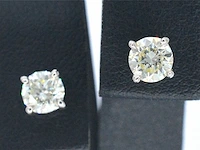 Witgouden diamanten oorbellen van 1.00 carat