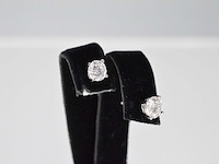 Witgouden diamanten oorbellen van 1.04 carat - afbeelding 4 van  6