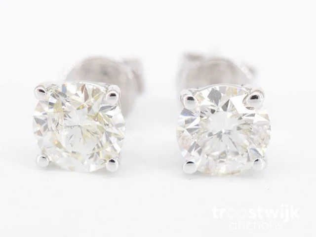 Witgouden diamanten oorbellen van 1.05 carat - afbeelding 1 van  6
