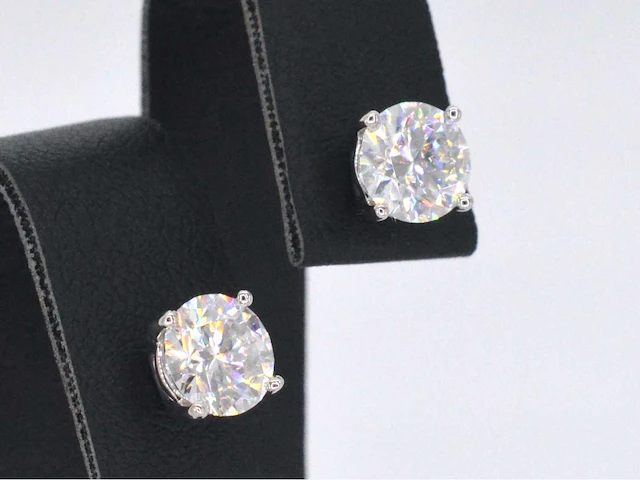 Witgouden diamanten oorbellen van 2.00 carat - afbeelding 5 van  9
