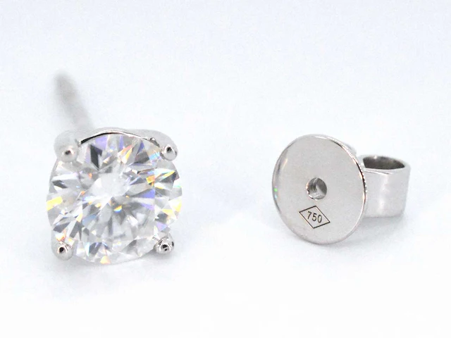 Witgouden diamanten oorbellen van 2.00 carat - afbeelding 9 van  9