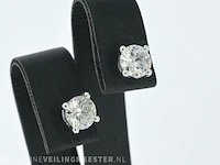 Witgouden diamanten oorbellen van 2.00 carat - afbeelding 4 van  8