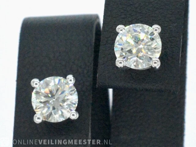 Witgouden diamanten oorbellen van 2.00 carat - afbeelding 7 van  8