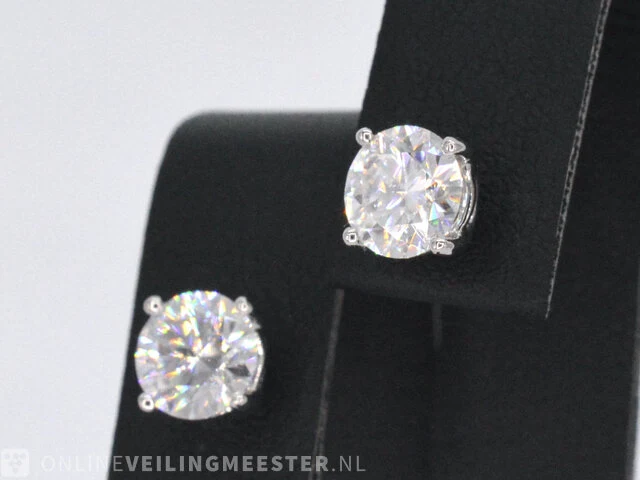 Witgouden diamanten oorbellen van 2.00 carat - afbeelding 4 van  10