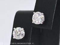 Witgouden diamanten oorbellen van 2.00 carat - afbeelding 4 van  10