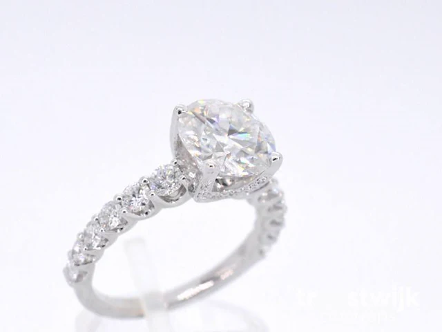 Witgouden diamanten ring met een gemaakte briljant cut van 3.00 carat - afbeelding 4 van  9