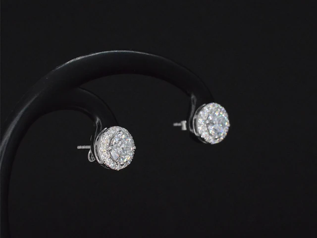 Witgouden diamanten solitair oorbellen van 1.26 carat - afbeelding 5 van  8
