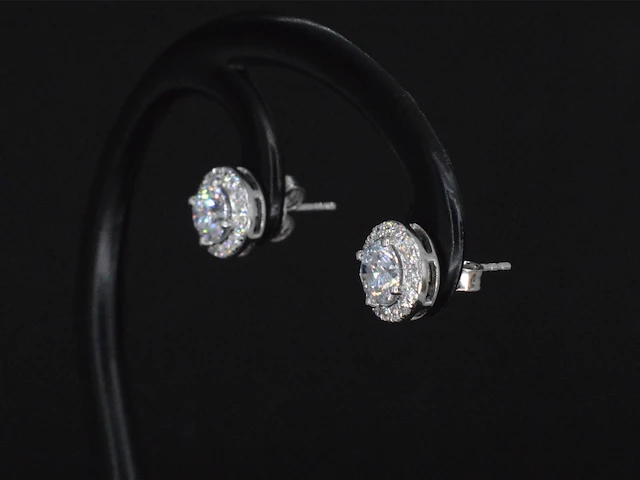 Witgouden diamanten solitair oorbellen van 1.26 carat - afbeelding 6 van  8