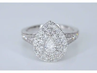 Witgouden druppelvormige entourage ring met diamanten - afbeelding 3 van  8