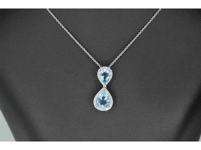 Witgouden entourage hanger bezet met topaas en diamanten, excl. ketting - afbeelding 2 van  8