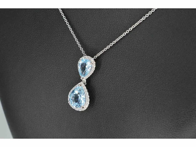 Witgouden entourage hanger bezet met topaas en diamanten, excl. ketting - afbeelding 4 van  8
